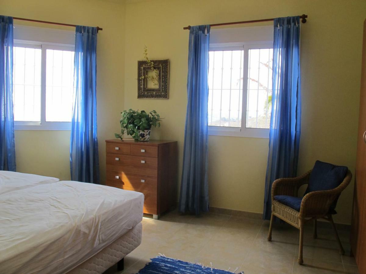 Villa Camakini With Heated Pool And Sea View Arenas  Extérieur photo