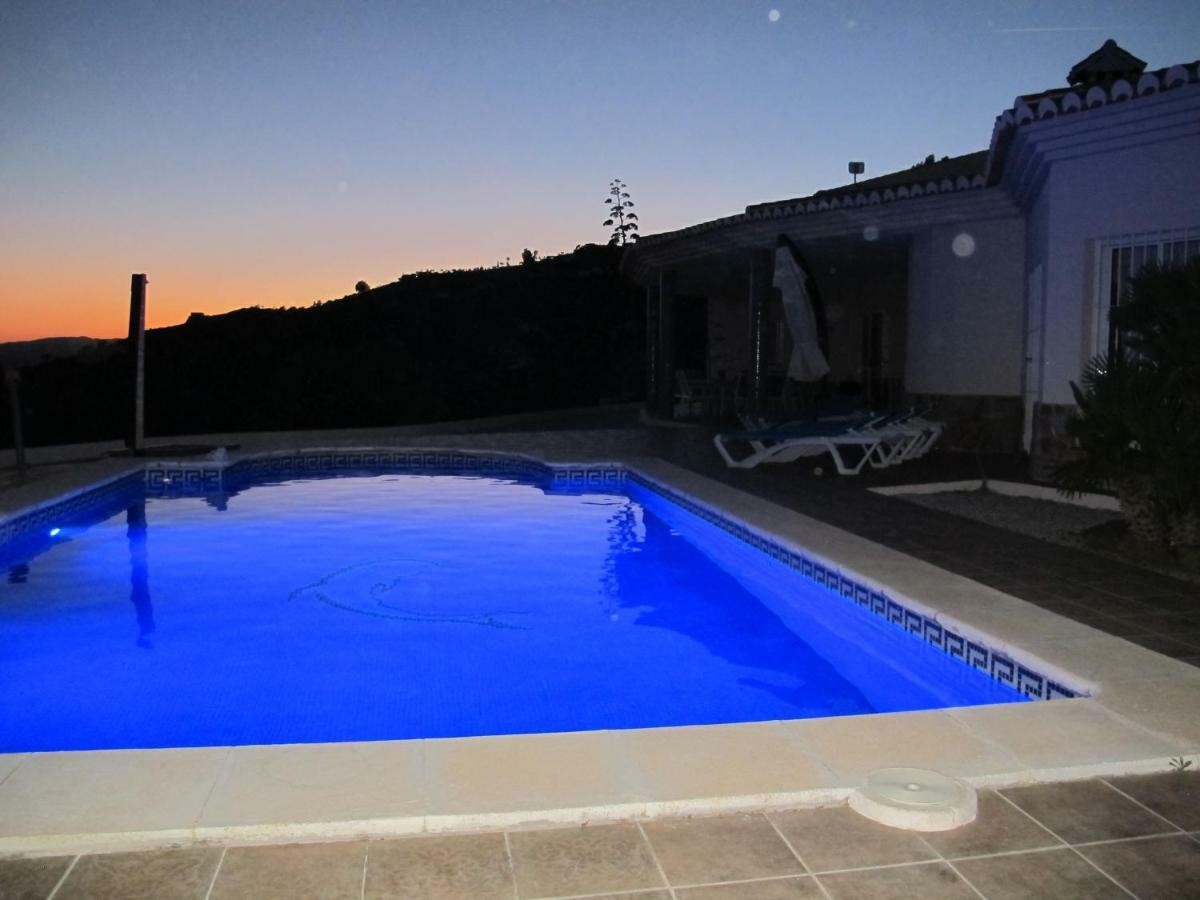 Villa Camakini With Heated Pool And Sea View Arenas  Extérieur photo