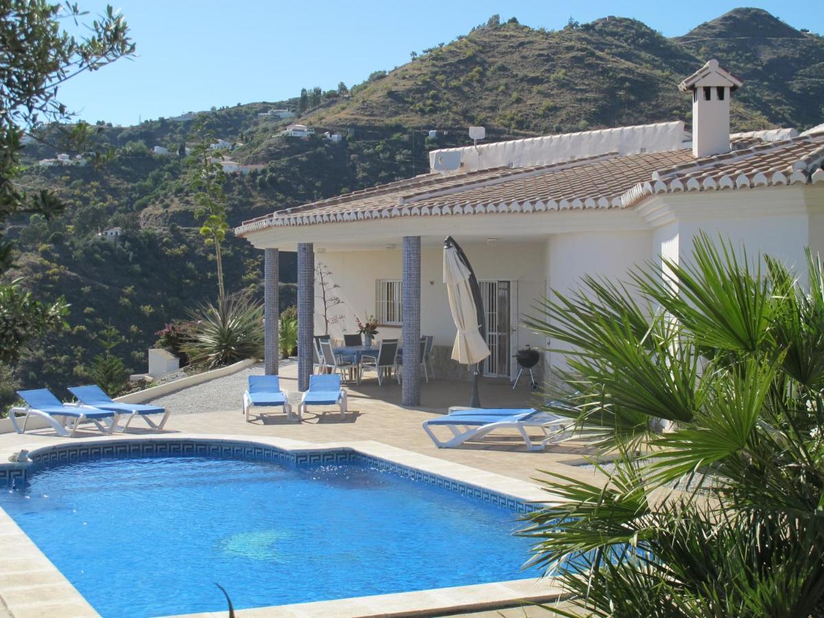 Villa Camakini With Heated Pool And Sea View Arenas  Extérieur photo